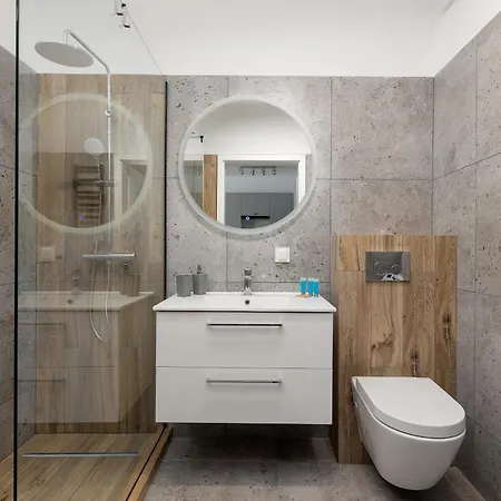 Daire Malczewskiego Blue By Bookinghost