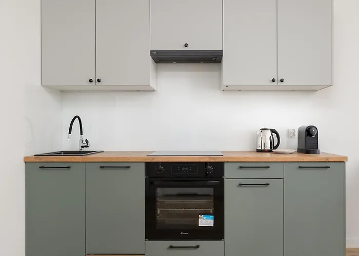 Malczewskiego Blue By Bookinghost